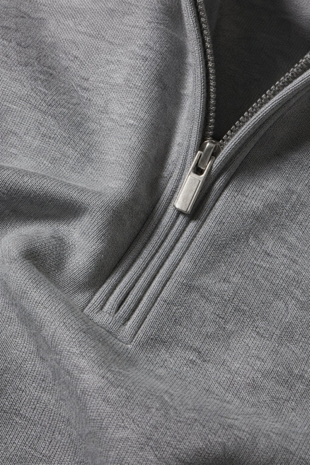 Chadsworth Half-Zip Gym Pullover in Grey