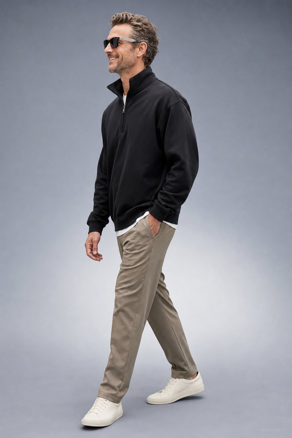 Chadsworth Half-Zip Gym Pullover in Black