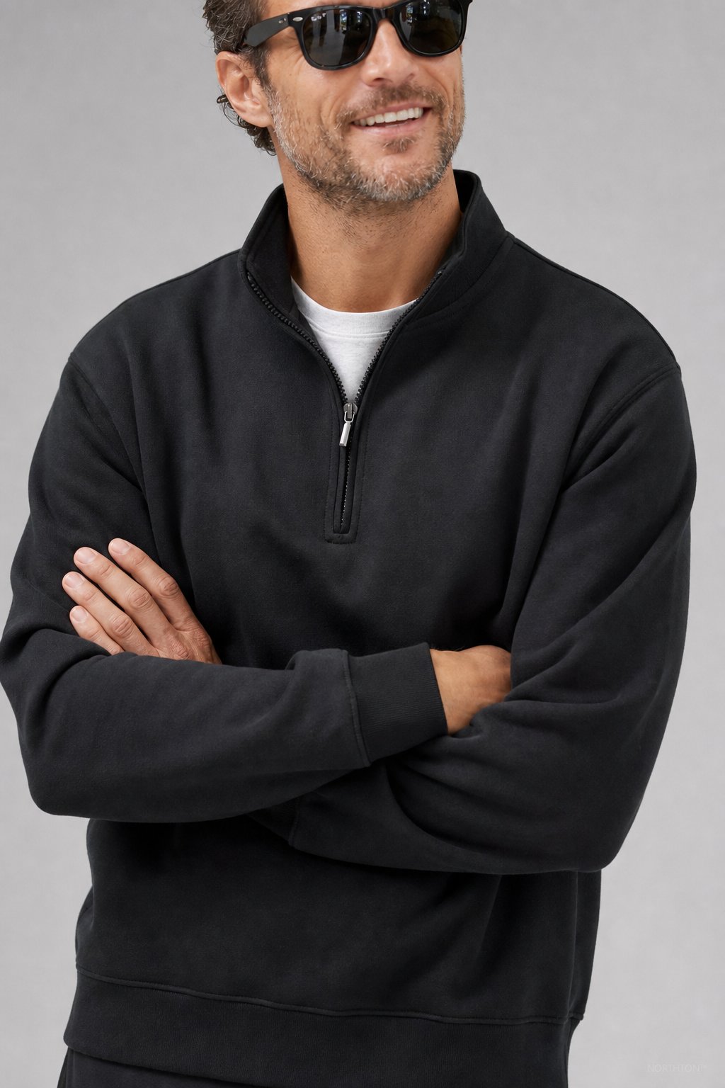 Chadsworth Half-Zip Gym Pullover in Black