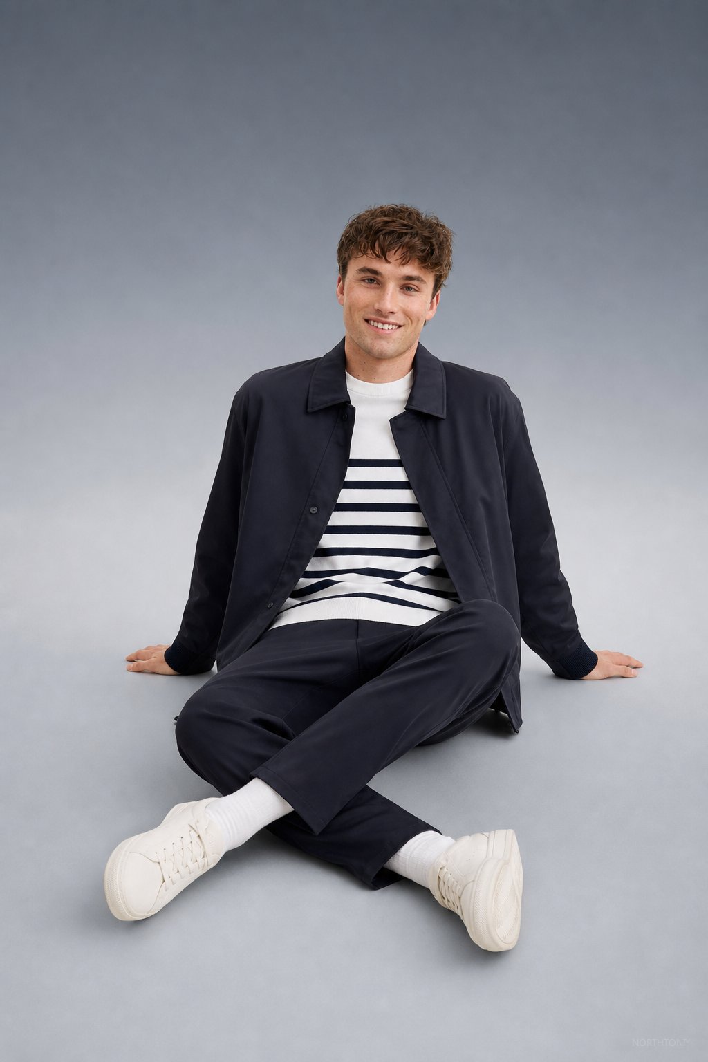 Nomad Classic Fall Jacket in Navy